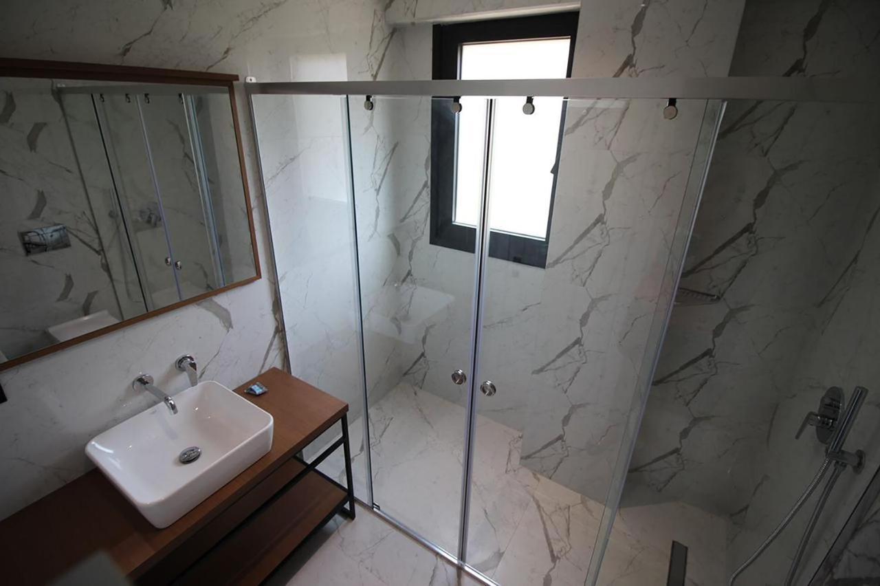 "The View" Luxury Apartments Σαράντα Εξωτερικό φωτογραφία