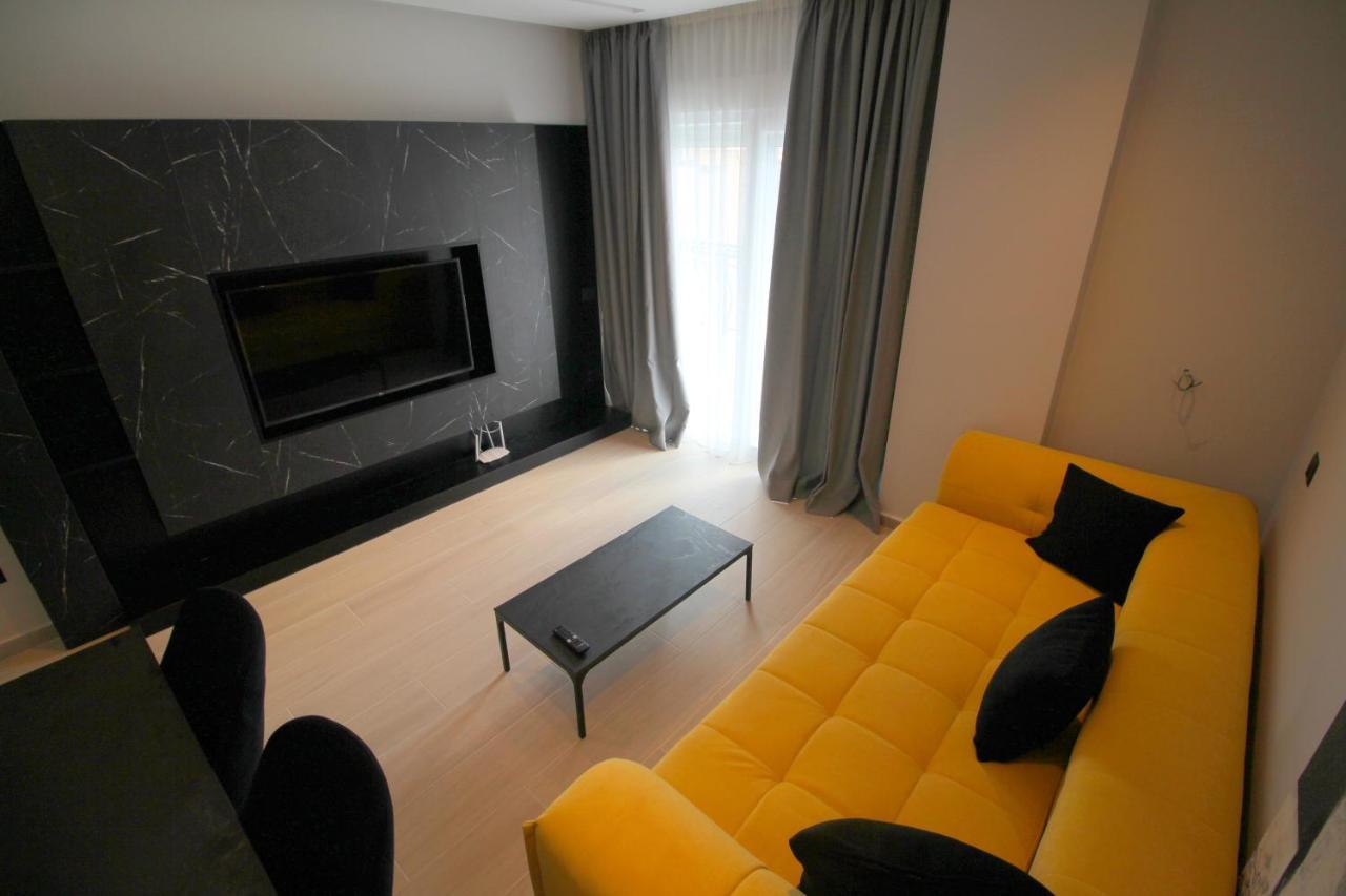 "The View" Luxury Apartments Σαράντα Εξωτερικό φωτογραφία